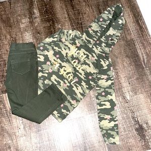 Girls 5T Camo Hoodie & Legging set